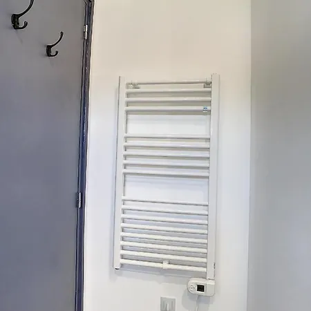 Grand T2 Tout Confort Jardin Proche Gare Wifi Apartment