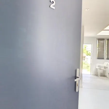Apartment Grand T2 Tout Confort Jardin Proche Gare Wifi